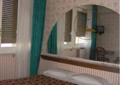 艾柏格阿布鲁佐大酒店 3* 基耶蒂