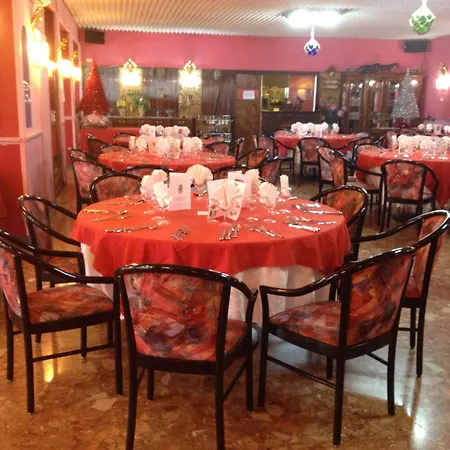 艾柏格阿布鲁佐大酒店 酒店 3*