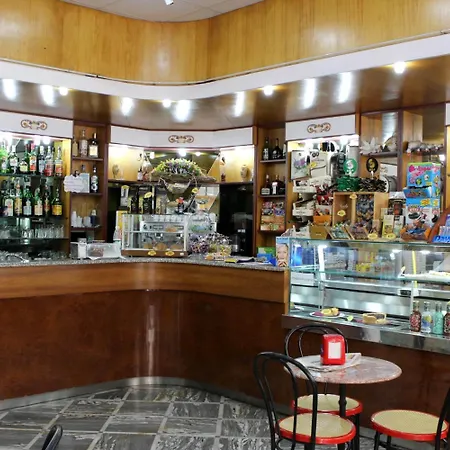 艾柏格阿布鲁佐大酒店 酒店 3*