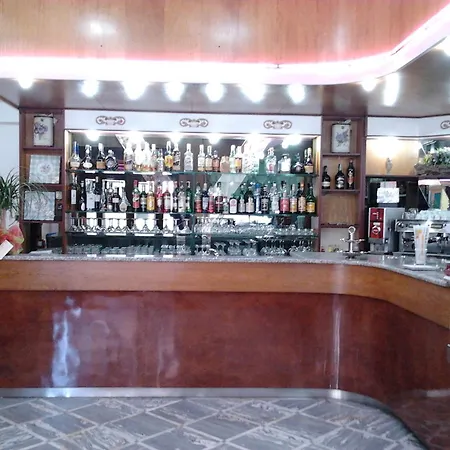 艾柏格阿布鲁佐大酒店